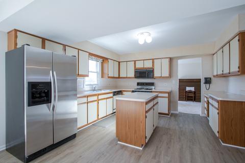 516 Ladysmith Rd, Bartlett, IL 60103 photo 8