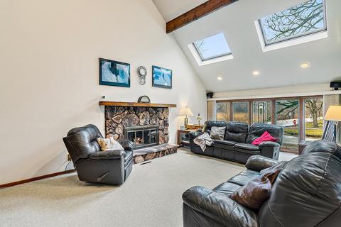 10 W Rawson Bridge Rd, Oakwood Hills, IL 60013 photo 3