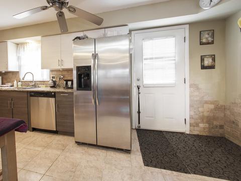 1109 Irwin Ave, Des Plaines, IL 60018 photo 3