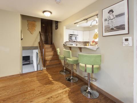 1109 Irwin Ave, Des Plaines, IL 60018 photo 9