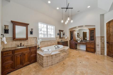 1025 E Hillside Rd, Naperville, IL 60540 photo 18