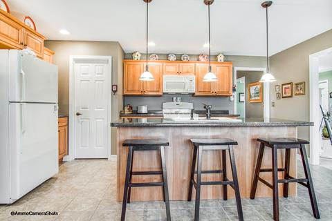 704 Buffalo Dr, Minooka, IL 60447 photo 9