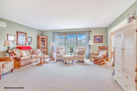 704 Buffalo Dr, Minooka, IL 60447 photo 5