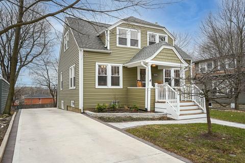 1044 Garner Ave, Wheaton, IL 60187 photo 3