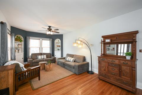1044 Garner Ave, Wheaton, IL 60187 photo 7