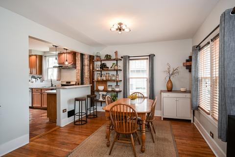 1044 Garner Ave, Wheaton, IL 60187 photo 9
