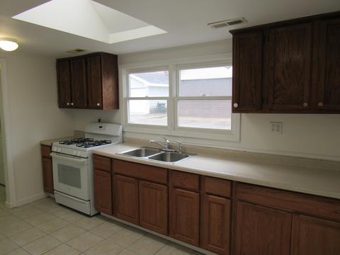 3530 Ashland Ave, Steger, IL 60475 photo 10