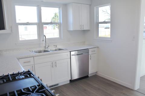 793 Stewart Ave, Elgin, IL 60120 photo 7