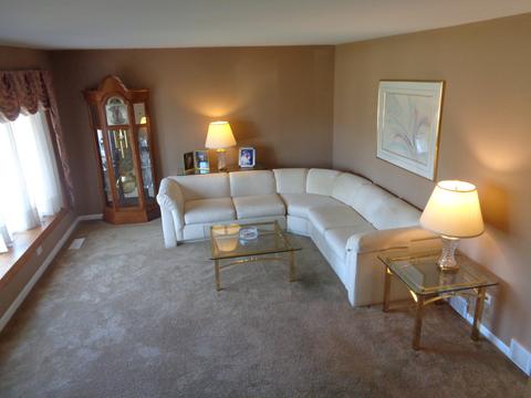 505 Bell Dr, Des Plaines, IL 60016 photo 5