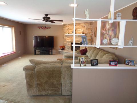 505 Bell Dr, Des Plaines, IL 60016 photo 16