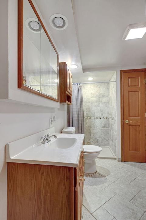 115 Cass St, Spring Grove, IL 60081 photo 17