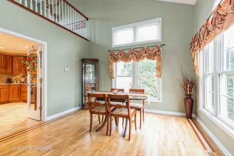 1960 Peach Tree Ln, Algonquin, IL 60102 photo 3