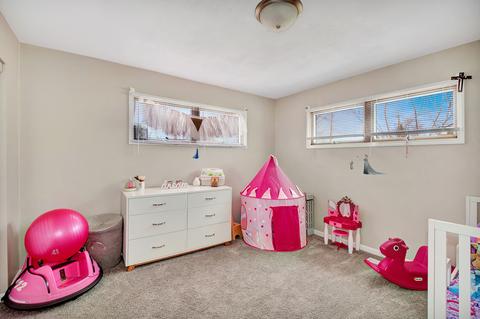30 Des Plaines Ln, Hoffman Estates, IL 60169 photo 9