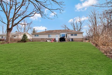 30 Des Plaines Ln, Hoffman Estates, IL 60169 photo 10