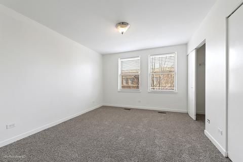 834 E 42nd Pl #2, Chicago, IL 60653 photo 11