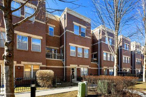 834 E 42nd Pl #2, Chicago, IL 60653 photo 1