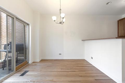834 E 42nd Pl #2, Chicago, IL 60653 photo 6