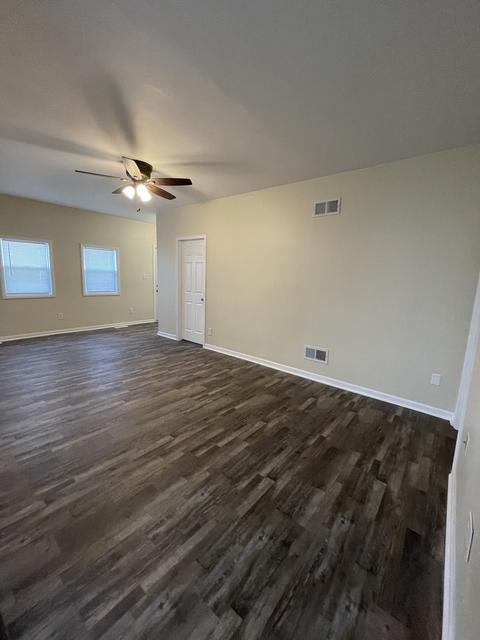 185 E Cermak Rd, Braidwood, IL 60408 photo 2