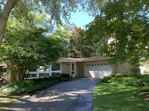 310 Brookside Ln, Glencoe, IL 60022 photo 1