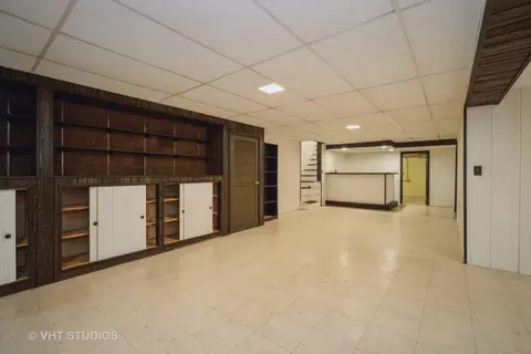 865 Madelyn Dr, Des Plaines, IL 60016 photo 13