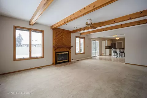 865 Madelyn Dr, Des Plaines, IL 60016 photo 7
