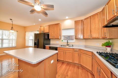 851 Eineke Blvd, Algonquin, IL 60102 photo 4