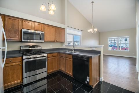 2706 Hoffman St, Plano, IL 60545 photo 5