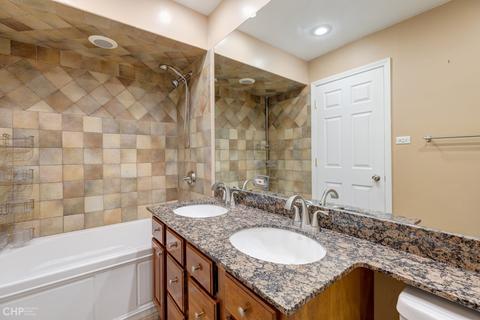 1742 E Corktree Ln, Mount Prospect, IL 60056 photo 16