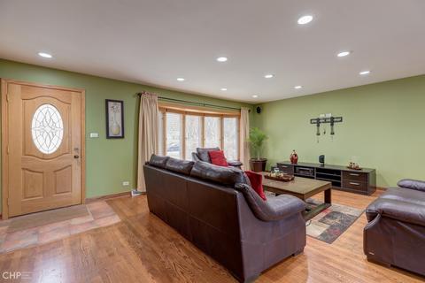 1742 E Corktree Ln, Mount Prospect, IL 60056 photo 7
