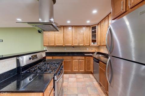 1742 E Corktree Ln, Mount Prospect, IL 60056 photo 9