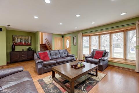 1742 E Corktree Ln, Mount Prospect, IL 60056 photo 5