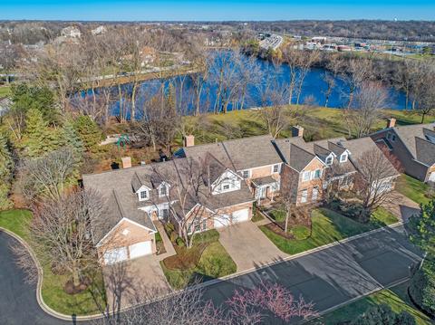 2 N Old Mill Ln, Burr Ridge, IL 60527 photo 2