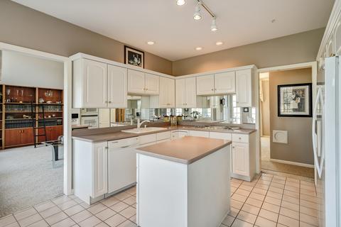 2 N Old Mill Ln, Burr Ridge, IL 60527 photo 15
