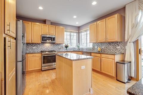 17 Montclair Ct, Cary, IL 60013 photo 9