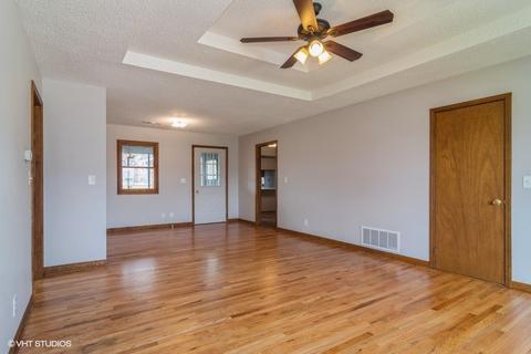 1002 E Arnold St, Sandwich, IL 60548 photo 12