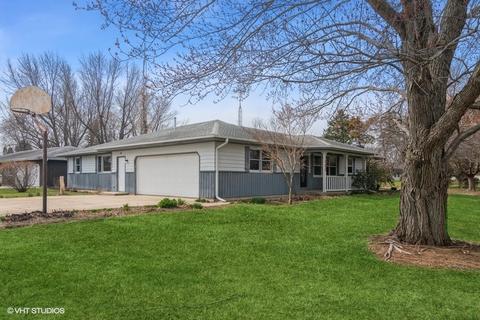 1002 E Arnold St, Sandwich, IL 60548 photo 1