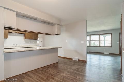 1002 E Arnold St, Sandwich, IL 60548 photo 7