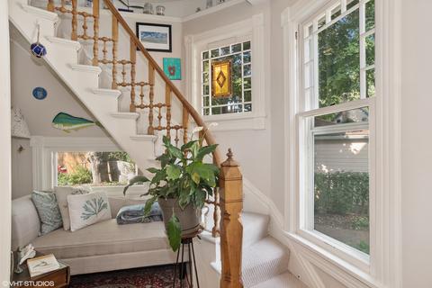 565 Park St, Elgin, IL 60120 photo 3