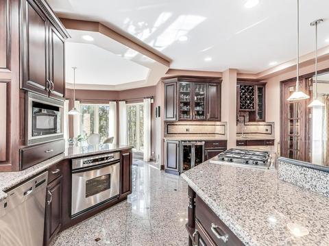 9681 Elm Ter, Des Plaines, IL 60016 photo 20