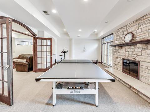 9681 Elm Ter, Des Plaines, IL 60016 photo 53
