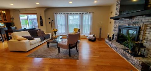 1872 Lisson Rd, Naperville, IL 60565 photo 2