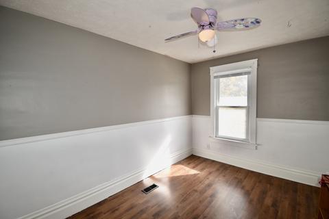 814 S Fell Ave, Normal, IL 61761 photo 11