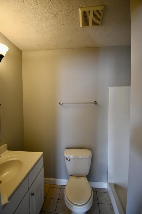 814 S Fell Ave, Normal, IL 61761 photo 15