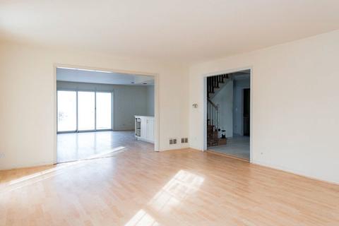 2304 Mohawk Ln, Glenview, IL 60026 photo 10
