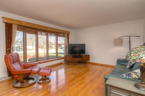 669 Bryn Mawr Ave, Bartlett, IL 60103 photo 3