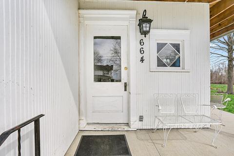 664 E Bodman St, Bement, IL 61813 photo 9