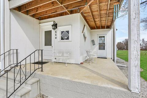 664 E Bodman St, Bement, IL 61813 photo 7