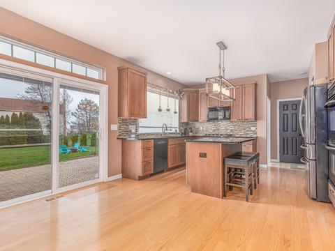 1315 Bay Meadows Dr, Bartlett, IL 60103 photo 17