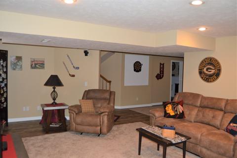 28 Downing Cir, Bloomington, IL 61704 photo 56