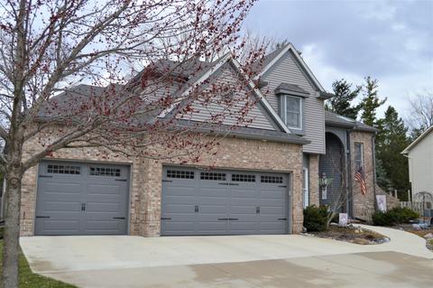 28 Downing Cir, Bloomington, IL 61704 photo 4